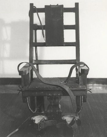 An early electric chair. Richeson was executed...